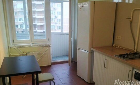 Аренда 1-комн квартиры на вторичном рынке Изумрудная улица,  д. 8