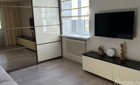 Продажа 1-комн квартиры на вторичном рынке Кузнецова пр-кт,  д. 12,  к. 2