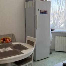 Продажа 4-комн квартиры на вторичном рынке улица Чекистов,  д. 22