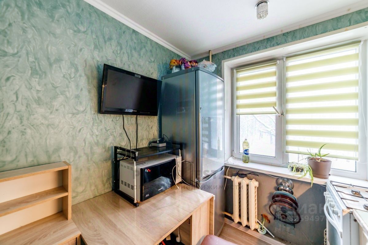 Продажа 2-комн квартиры на вторичном рынке Климовск мкр, улица Садовая,  д. 30