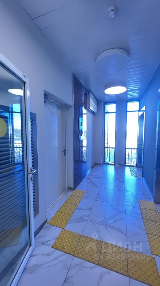 Продажа 1-комн квартиры на вторичном рынке Красногвардейский бульвар, 15С2