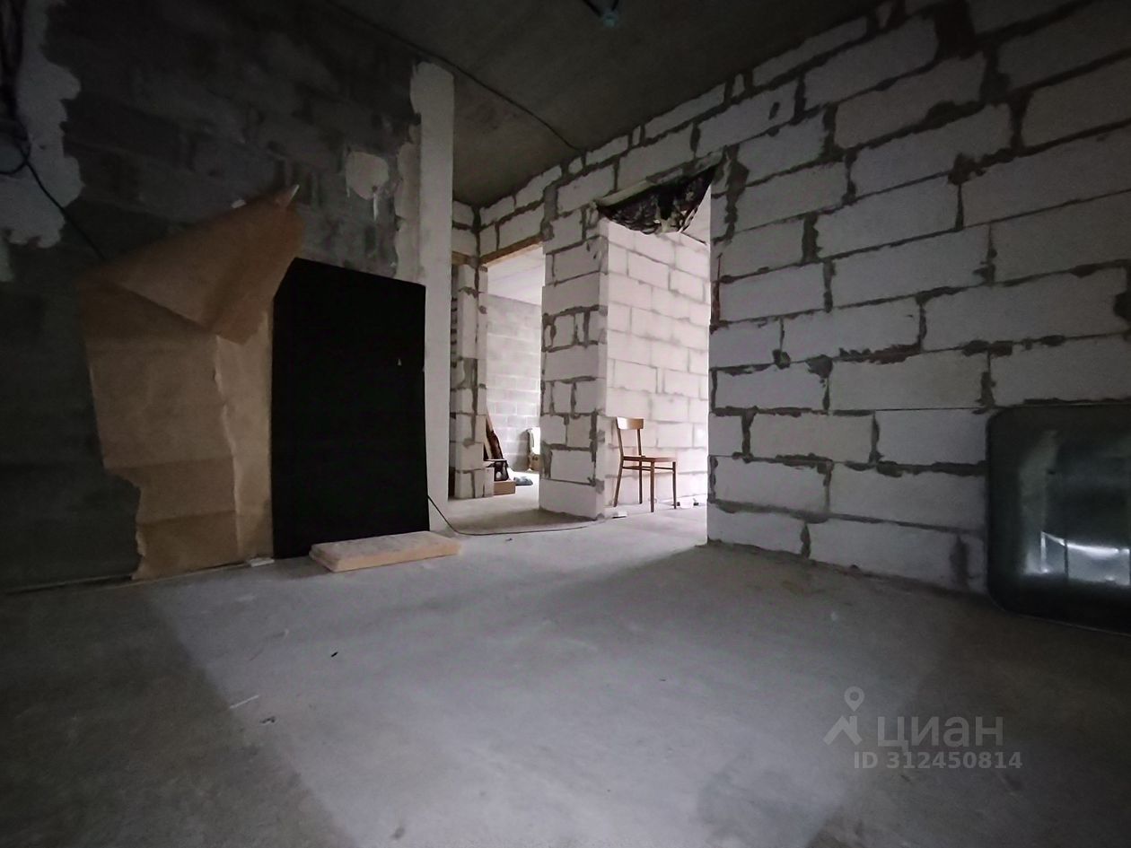 Продажа 3-комн квартиры на вторичном рынке Лобня, Окружная улица, 11к4