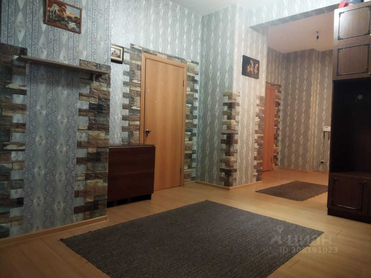 Продажа 3-комн квартиры на вторичном рынке Онежская улица, 9/4кБ