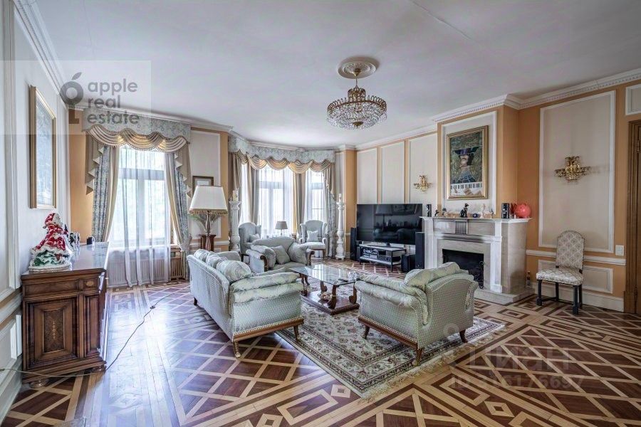 Аренда 4-комн квартиры на вторичном рынке улица Знаменка, 15