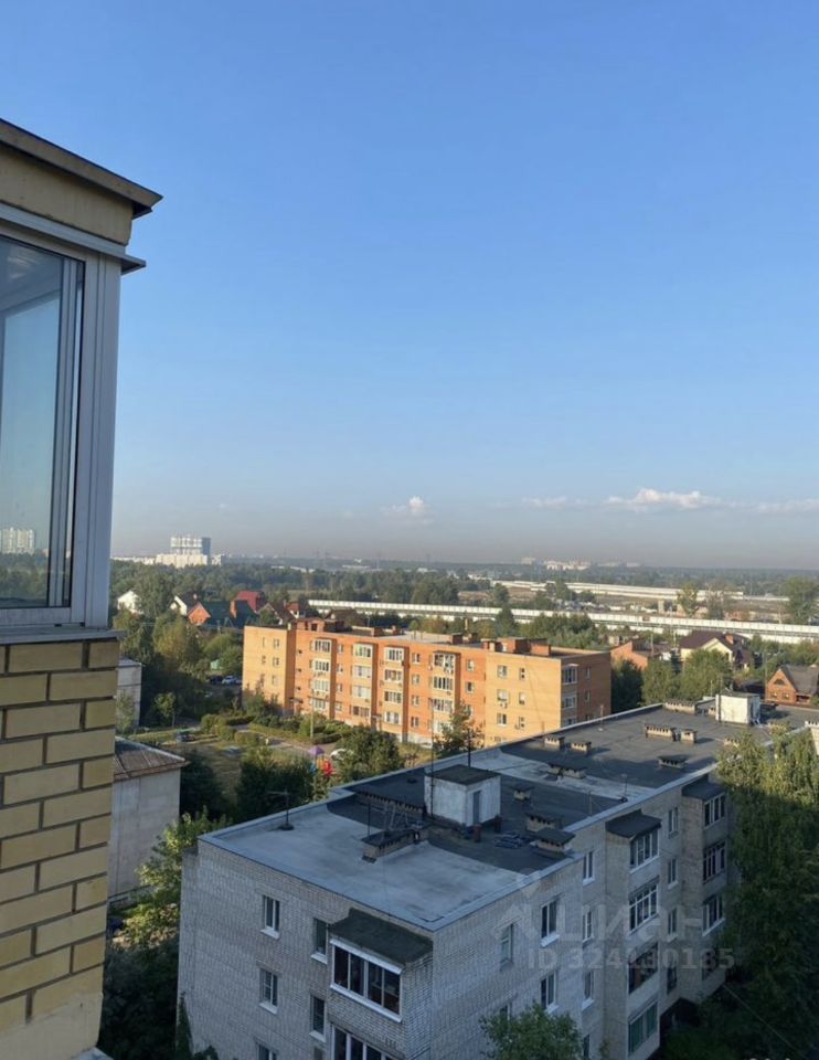 Продажа 1-комн квартиры на вторичном рынке с. Тарасовка, улица Центральная,  д. 11