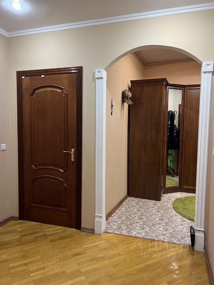 Продажа 4-комн квартиры на вторичном рынке Покровский бульвар, 14/5