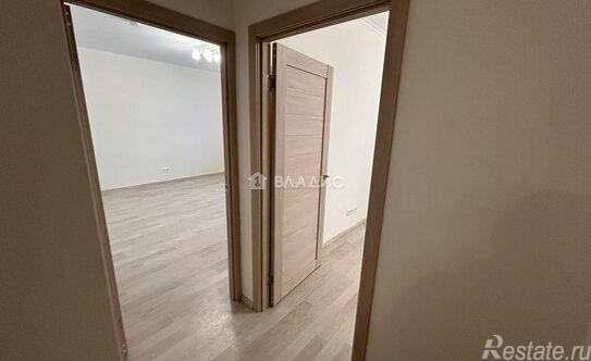 Продажа 3-комн квартиры на вторичном рынке проезд Шокальского,  д. 28А к1