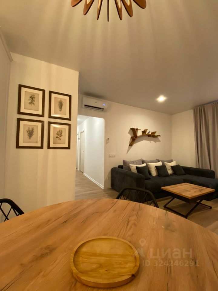 Аренда 3-комн квартиры на вторичном рынке улица Малая Очаковская, 4Ак2