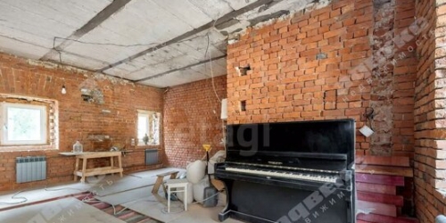 4-комн квартира 18-я линия,  д. 9