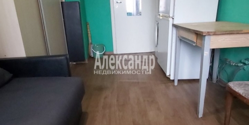Комната Ударников просп.,  д. 22,  к. 1