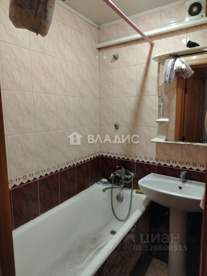 Продажа 2-комн квартиры на вторичном рынке Есенинский бульвар, 1/26К1