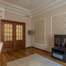 Аренда 4-комн квартиры на вторичном рынке Тверская-Ямская 3-я ул,  д. 25