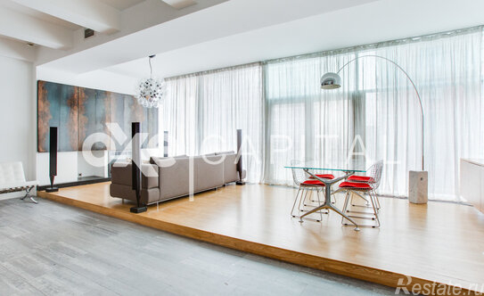 Аренда 4-комн квартиры на вторичном рынке улица Климашкина,  д. 17