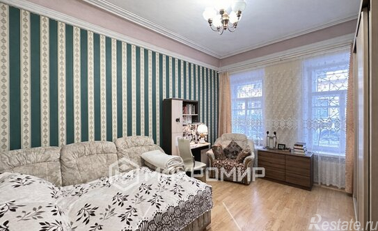 Продажа 3-комн квартиры на вторичном рынке Большой ПС пр-кт,  д. 28/1