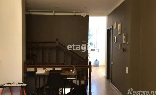 Продажа 3-комн квартиры на вторичном рынке улица Володарского,  д. 42