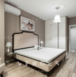 Продажа 3-комн квартиры на вторичном рынке ул Нежинская,  д. 1,  к. 2