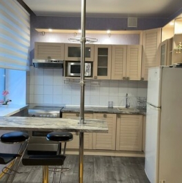 Продажа 1-комн квартиры на вторичном рынке ул Бассейная,  д. 33