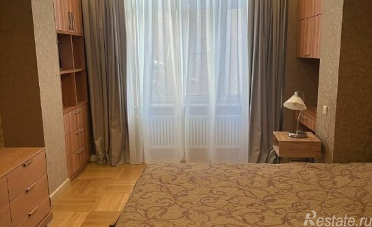 Продажа 2-комн квартиры на вторичном рынке Ждановская улица