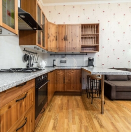 Продажа 2-комн квартиры на вторичном рынке улица Рылеева