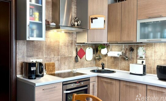 Продажа 3-комн квартиры на вторичном рынке ул Руднёвка,  д. 12