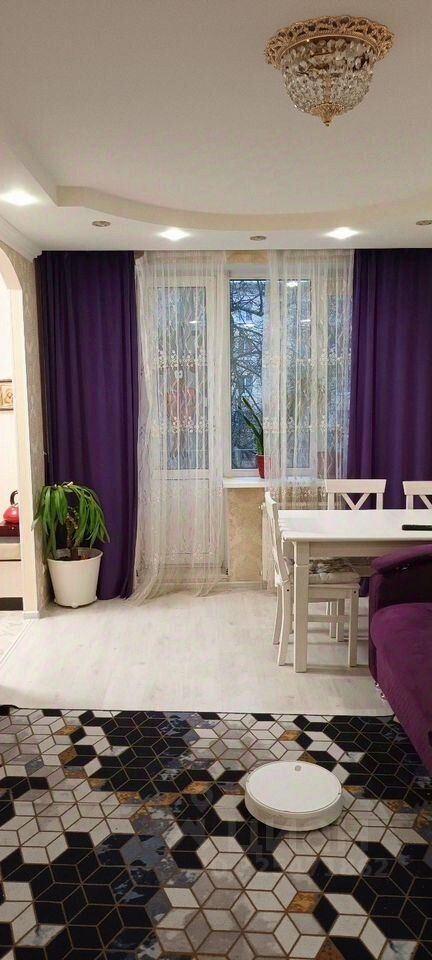 Продажа 2-комн квартиры на вторичном рынке улица Ленсовета, 61