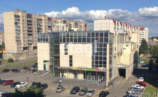 Продажа 1-комн квартиры на вторичном рынке Колпино г, Ижорского Батальона ул,  д. 4/35