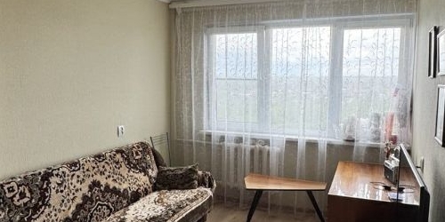 3-комн квартира Коммунар, Школьная улица, 24