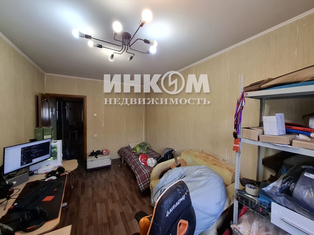 Продажа 2-комн квартиры на вторичном рынке бульвар Матроса Железняка, 23К2