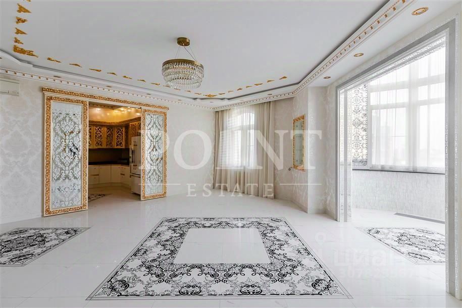 Продажа 4-комн квартиры на вторичном рынке Староволынская улица, 12к3