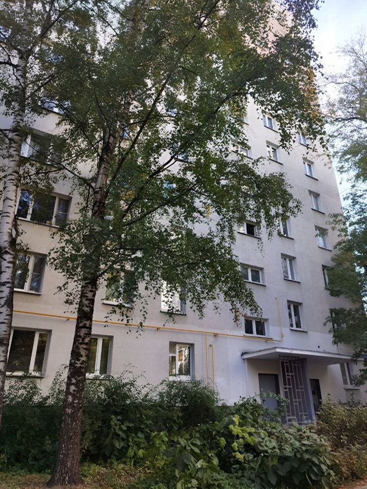 Продажа 3-комн квартиры на вторичном рынке Барвихинская улица, 10
