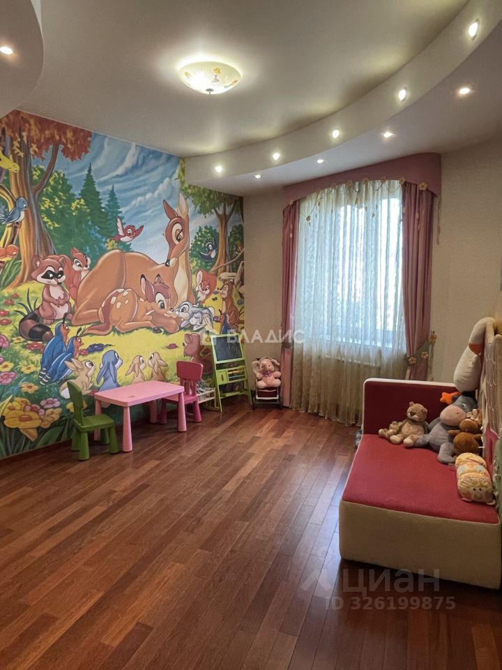 Продажа 5-комн квартиры на вторичном рынке Ветеранов пр-кт,  д. 130
