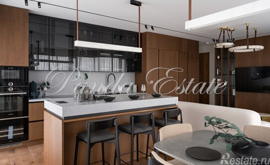 Продажа 4-комн квартиры на вторичном рынке ул Мытная,  д. 40,  к. 1