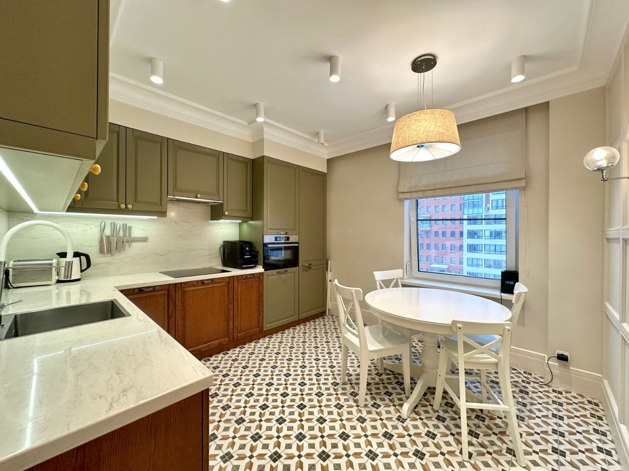 Продажа 3-комн квартиры на вторичном рынке Отрадное пгт, улица Пятницкая