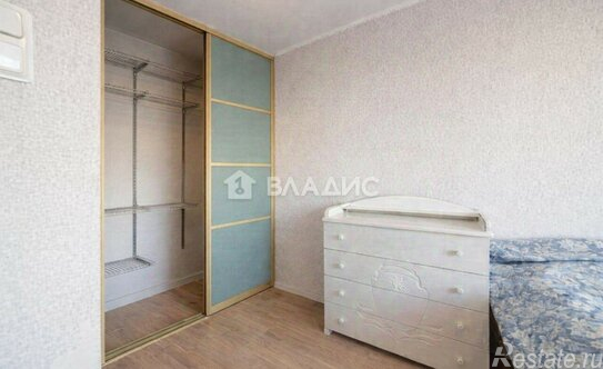 Продажа 2-комн квартиры на вторичном рынке ул Взлётная,  д. 13