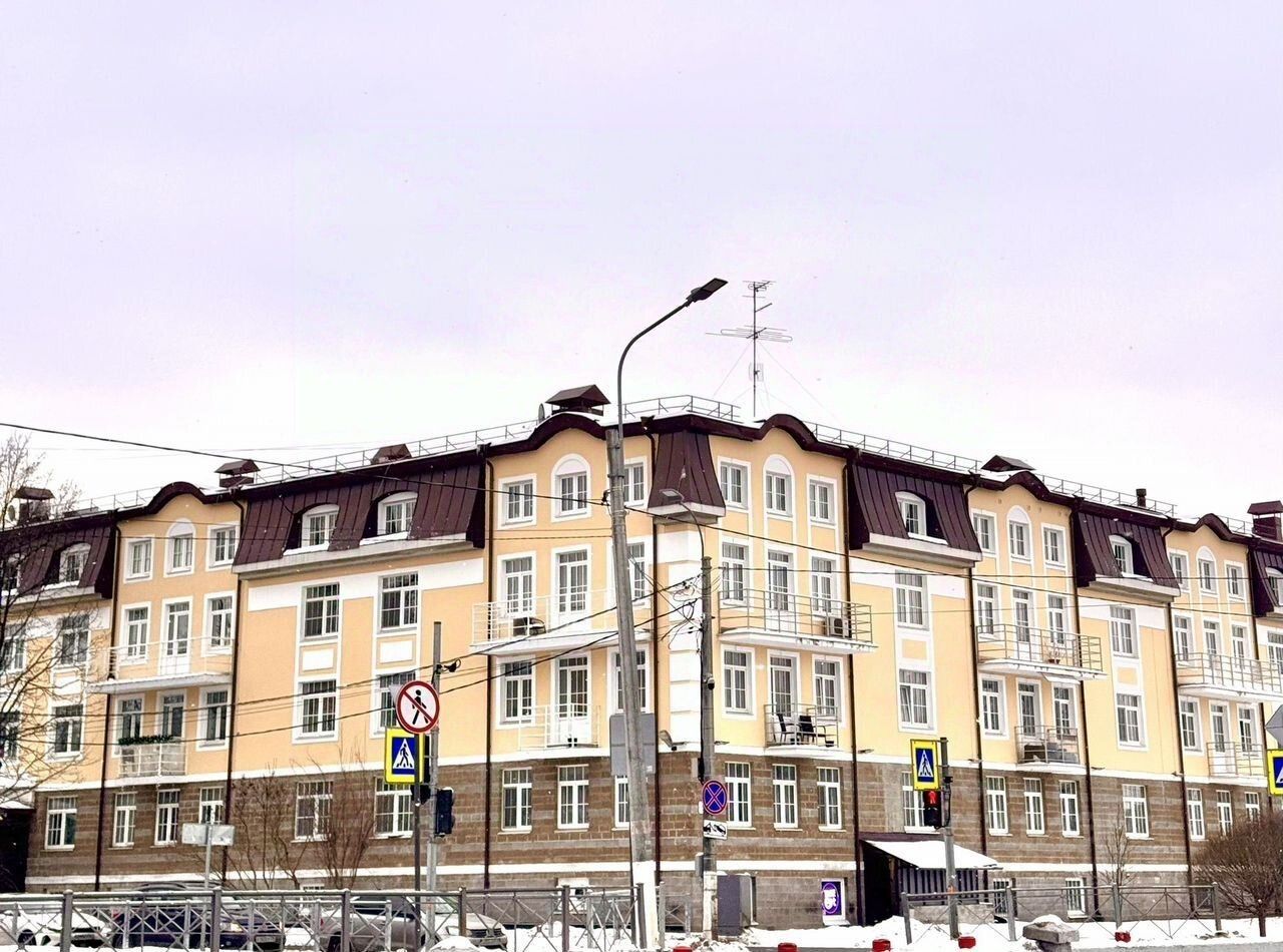 Продажа 1-комн квартиры на вторичном рынке пос. Стрельна, Санкт-Петербургское шоссе, 108