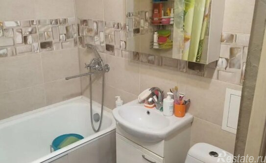 Продажа 3-комн квартиры на вторичном рынке Дедовск, ул Вокзальная,  д. 9