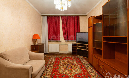 Продажа 2-комн квартиры на вторичном рынке улица Коммуны,  д. 51 к1