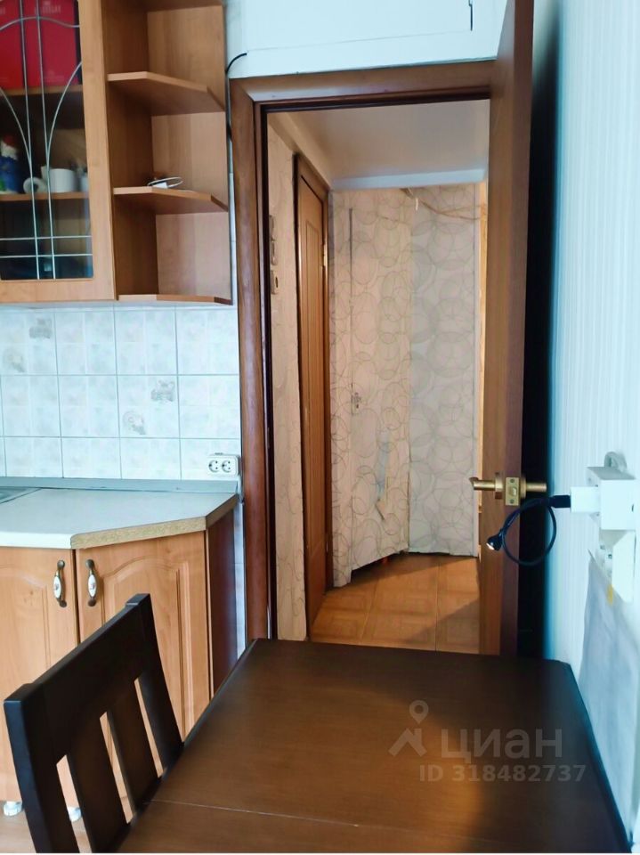 Продажа 2-комн квартиры на вторичном рынке Бассейная улица, 1