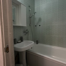 Продажа 1-комн квартиры на вторичном рынке Красное Село г, Спирина ул,  д. 1,  к. 2