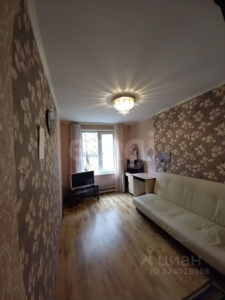 Продажа 3-комн квартиры на вторичном рынке Снайперская улица, 6К3