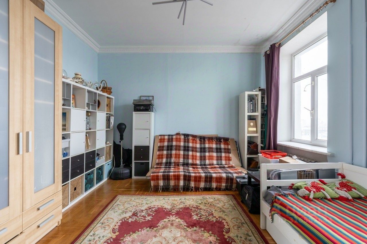 Продажа 4-комн квартиры на вторичном рынке переулок Брюсов, 8-10С1