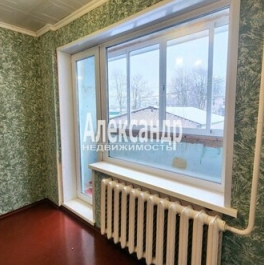 Продажа 4-комн квартиры на вторичном рынке Запорожское, Советская улица,  д. 8