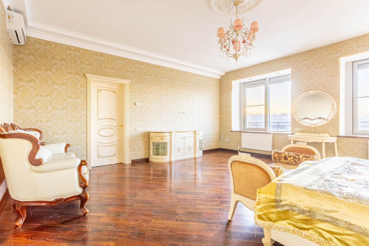 Продажа 6-комн квартиры на вторичном рынке Дивенская улица, 5