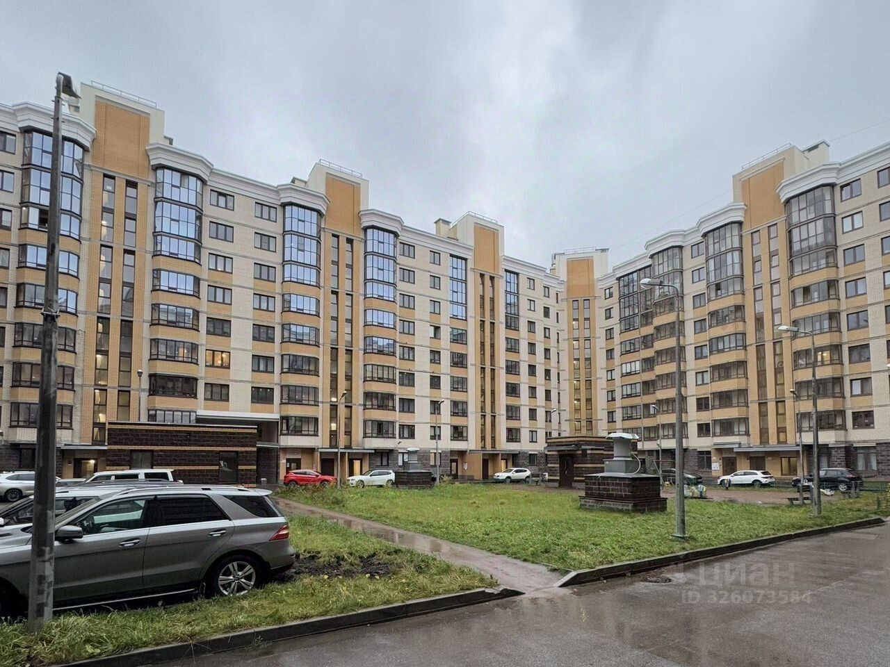 Продажа 1-комн квартиры на вторичном рынке Ломоносов, Михайловская улица, 51
