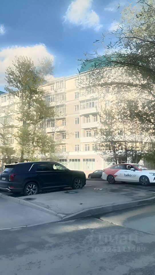 Продажа 2-комн квартиры на вторичном рынке Нагорная улица, 7К1