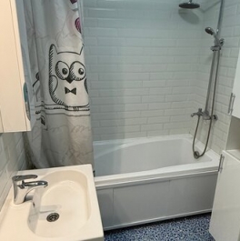 Продажа 2-комн квартиры на вторичном рынке Орджоникидзе ул,  д. 52