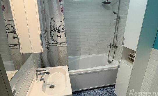 Продажа 2-комн квартиры на вторичном рынке Орджоникидзе ул,  д. 52