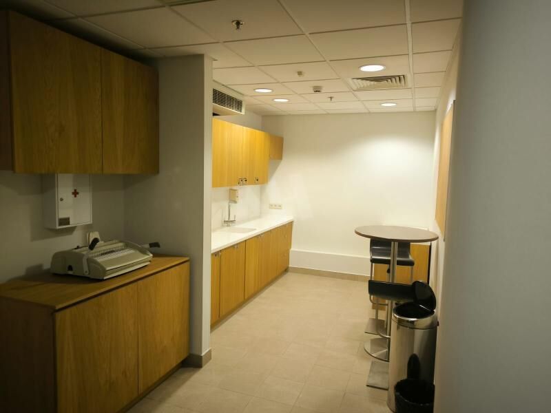 Аренда торгового помещения Смоленская пл,  д. 3