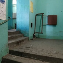 Продажа 1-комн квартиры на вторичном рынке Караваевская улица,  д. 38