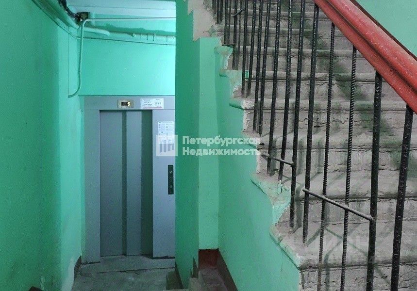 Продажа 2-комн квартиры на вторичном рынке набережная Реки Фонтанки, 15
